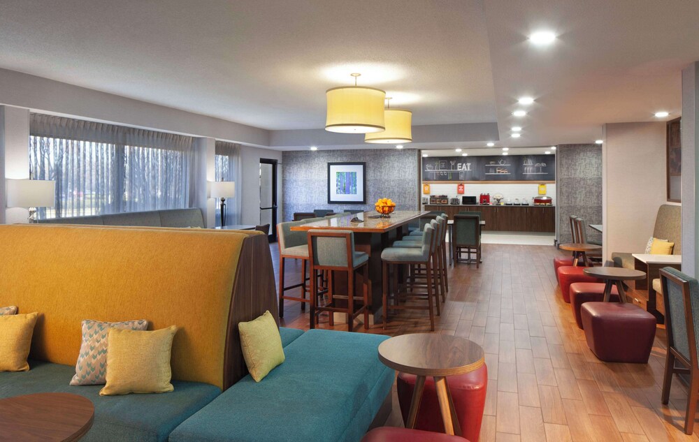 Hampton Inn Southlake - photo 22