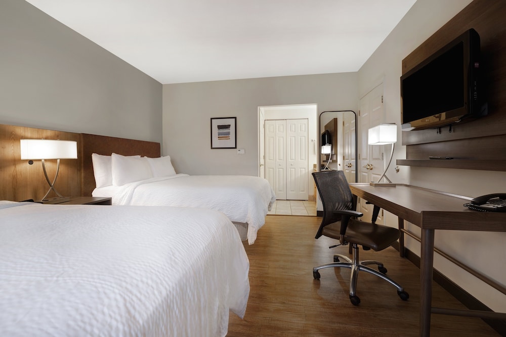 Staybridge Suites Tallahassee by IHG - photo 11