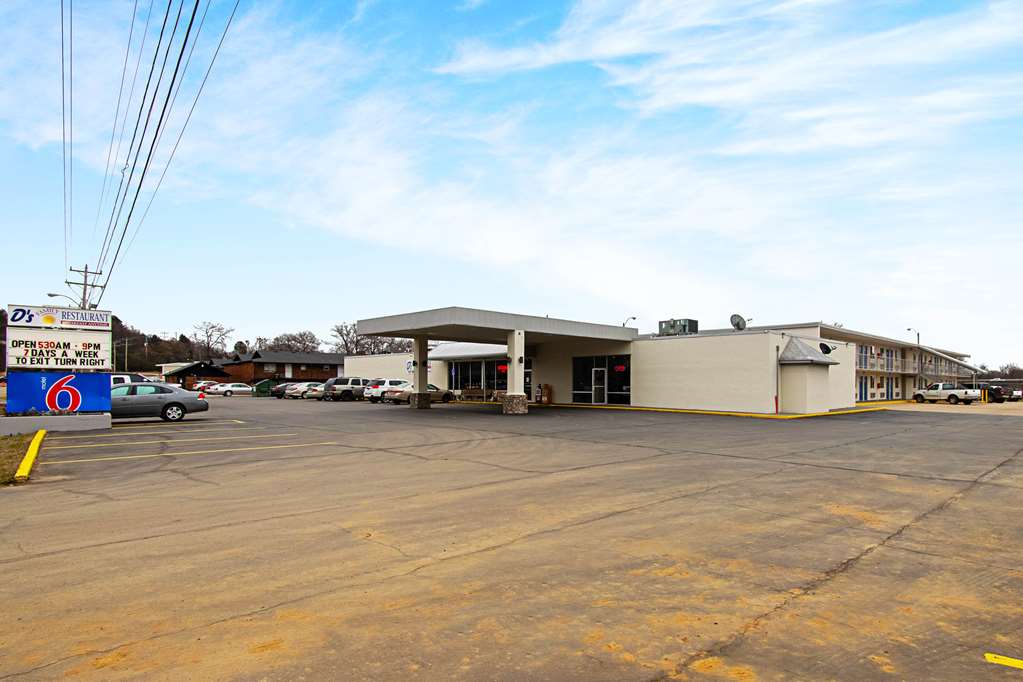 Motel 6 Alma AR - featured photo