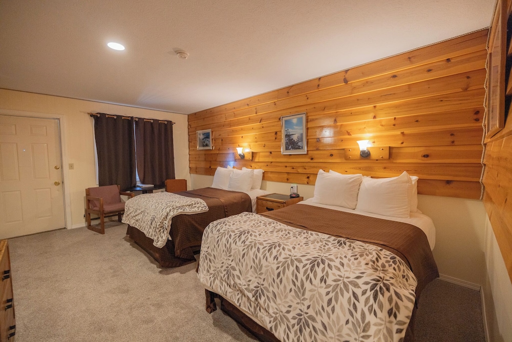 Captain's Choice Motel - photo 18