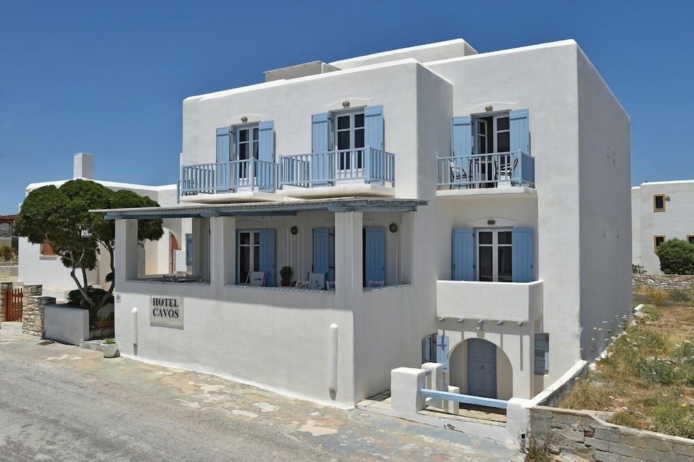 Hotel Cavos - carbon neutral hotel in Paros