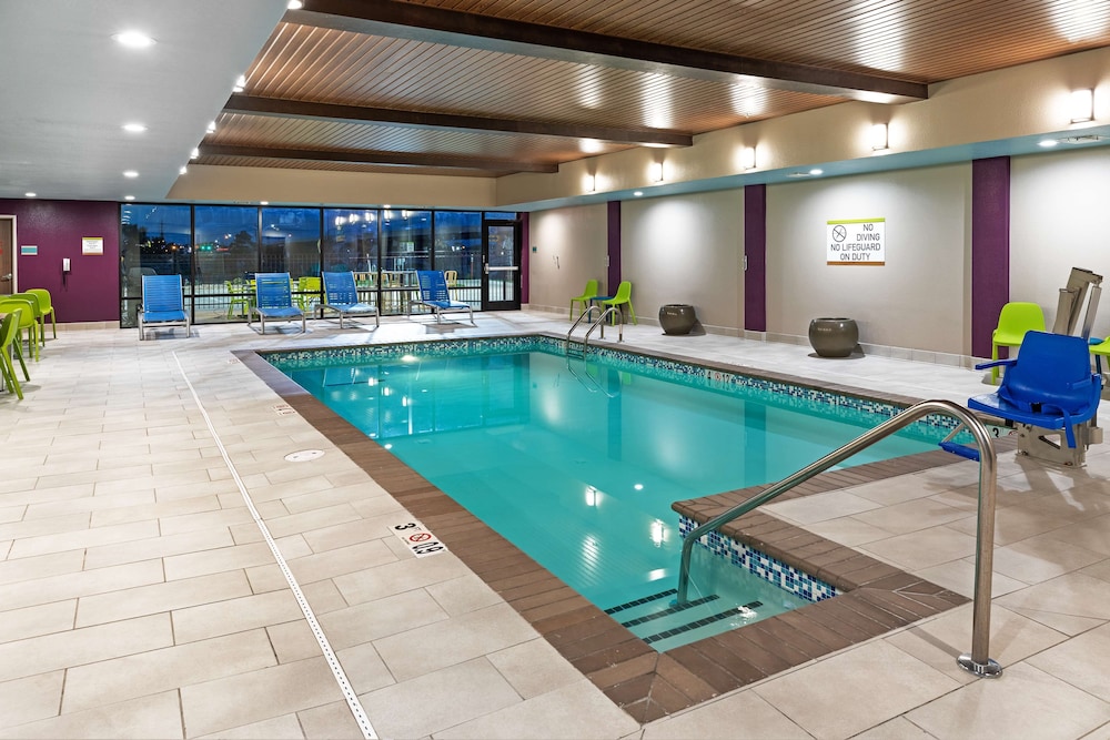Home2 Suites by Hilton Weatherford - photo 36