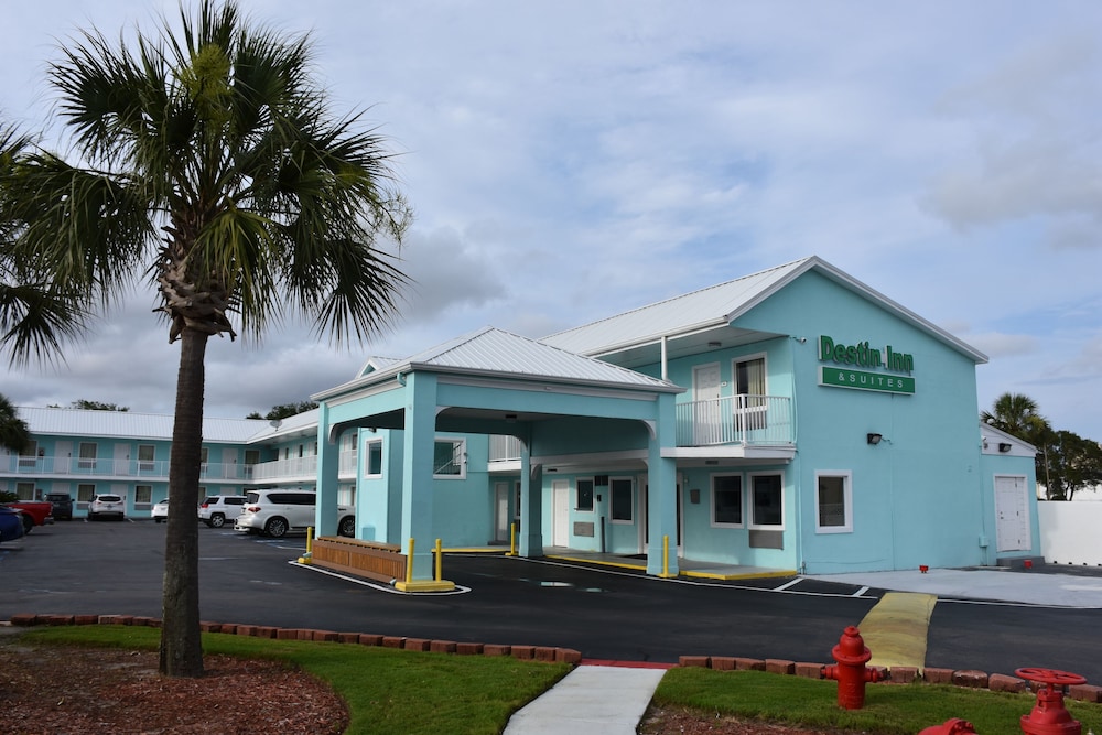 Destin Inn and Suites - photo 2