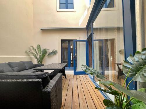 Le Patio Carnot in Carcassonne, France