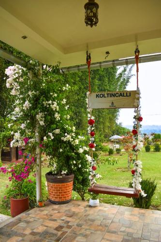 Koltincalli - carbon neutral hotel in Xico