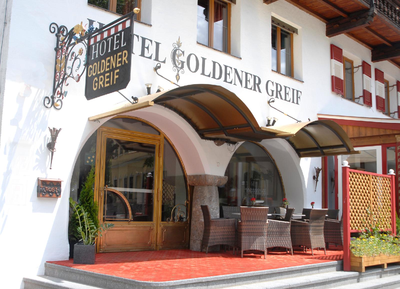 Hotel Goldener Greif — 4-Star Luxury Hotel in Kitzbuehel, Austria