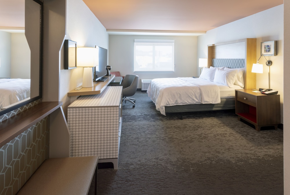 Holiday Inn Marquette by IHG - photo 6