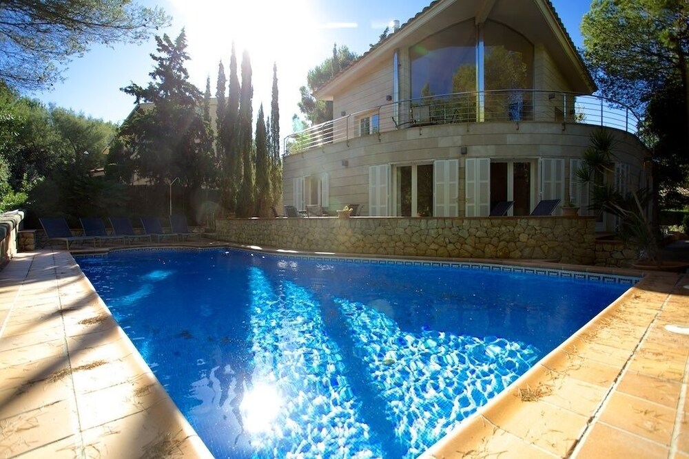 Villa Narcis — 4-Star Luxury Hotel in Alcudia, Spain