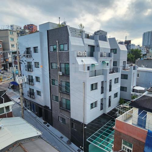 Raon House — 4-Star Luxury Hotel in Seoul, South Korea