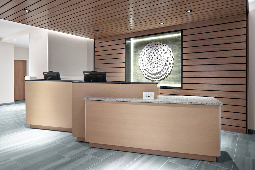 Fairfield Inn & Suites by Marriott Lake Geneva - photo 2