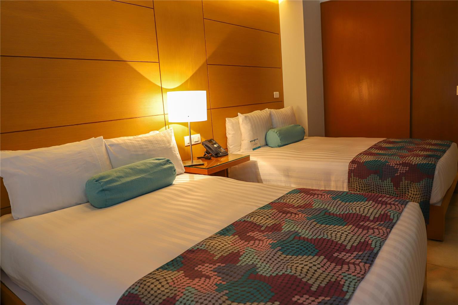DE LUJO DOS CAMAS VISTA RESORT HABITACI N
