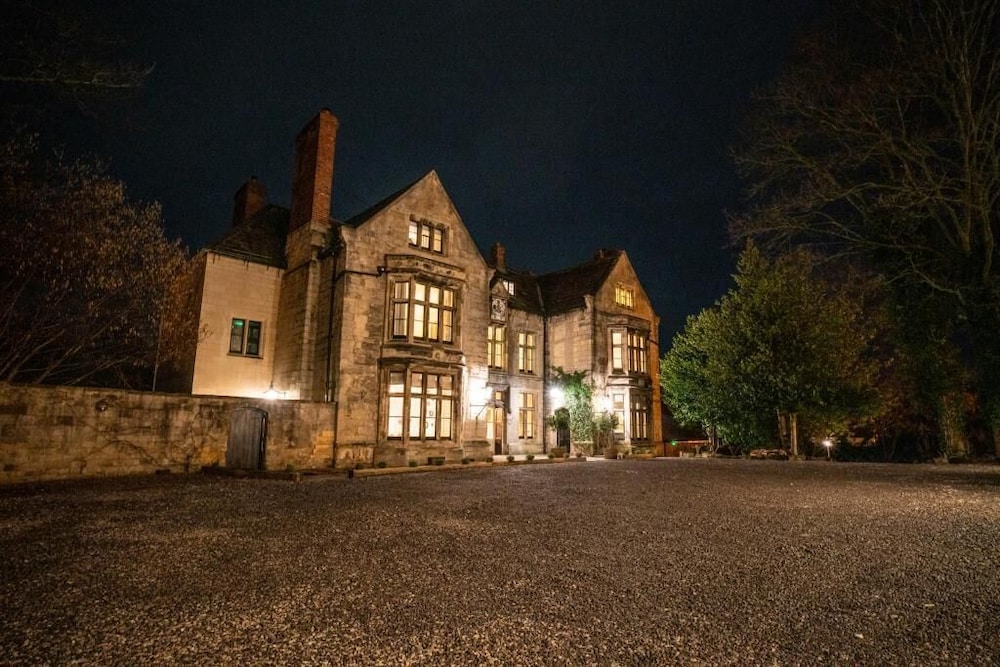 The Old Deanery - carbon neutral hotel in Ripon