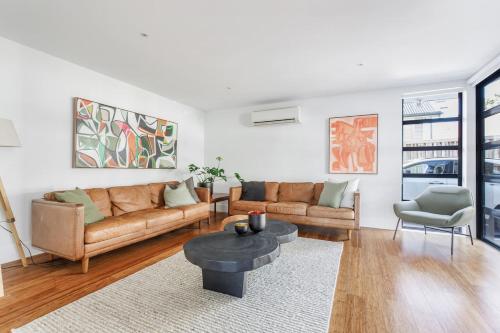 The Art of Richmond Walk to MCG & Trendy Eateries - carbon neutral hotel in Melbourne