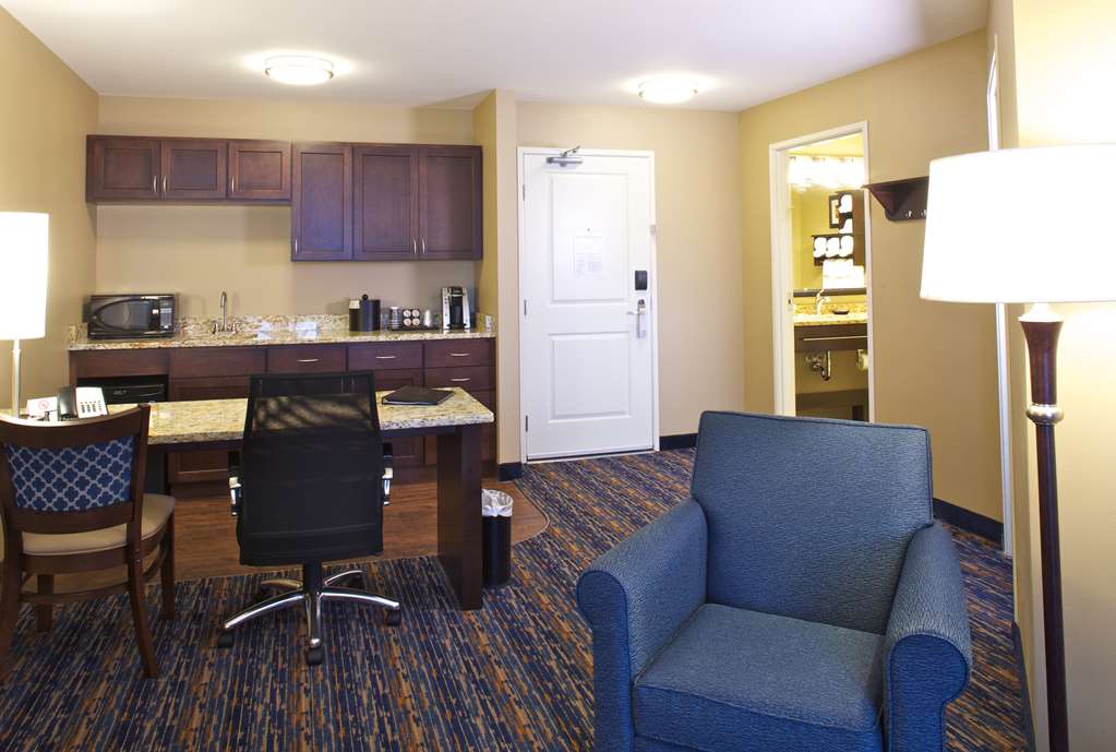 GrandStay Hotel & Suites Mount Horeb Madison - photo 10