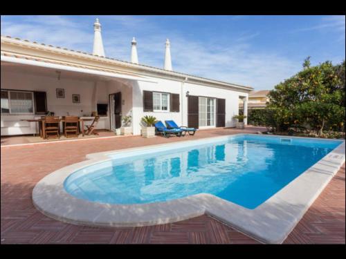 Villa Vilamar — 4-Star Luxury Hotel in Porches, Portugal