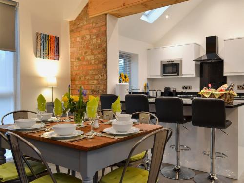 Bluebell Barn - carbon neutral hotel in Dunnington