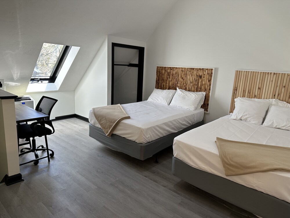 Harborside Suites - photo 6