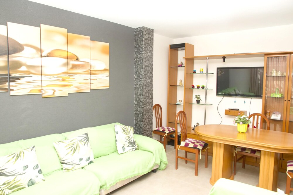 Belvilla by OYO Piso en Garrucha — 4-Star Luxury Hotel in Garrucha, Spain