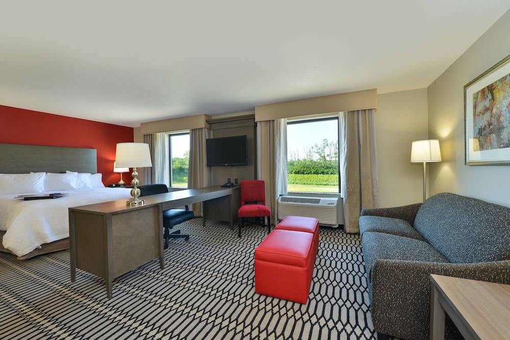 Hampton Inn Middletown - photo 25