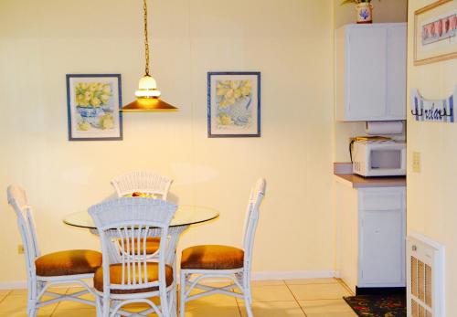 Sea Turtle Inn - photo 4