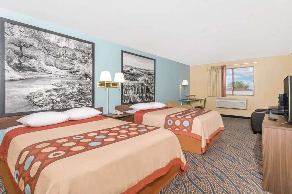 Super 8 by Wyndham Cedar City - photo 6