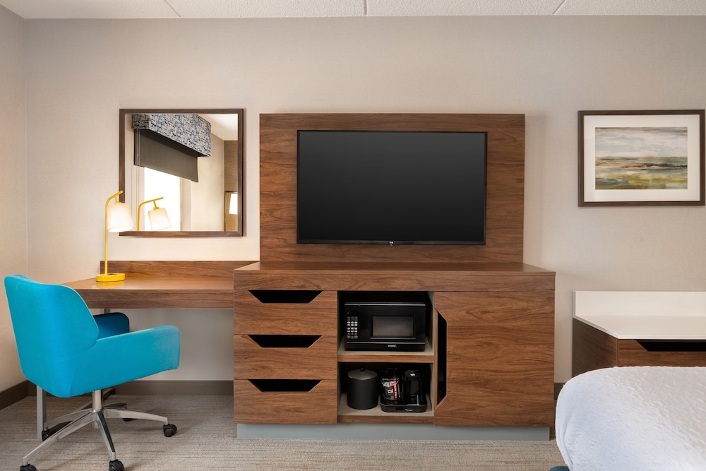 Hampton Inn Bloomsburg - photo 21