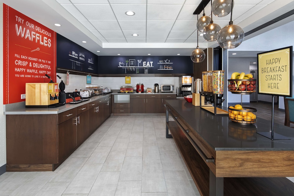 Hampton Inn & Suites D'Iberville Biloxi - photo 27