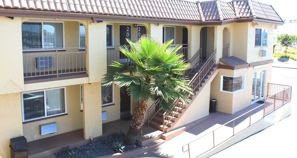Marina Inn and Suites - photo 19