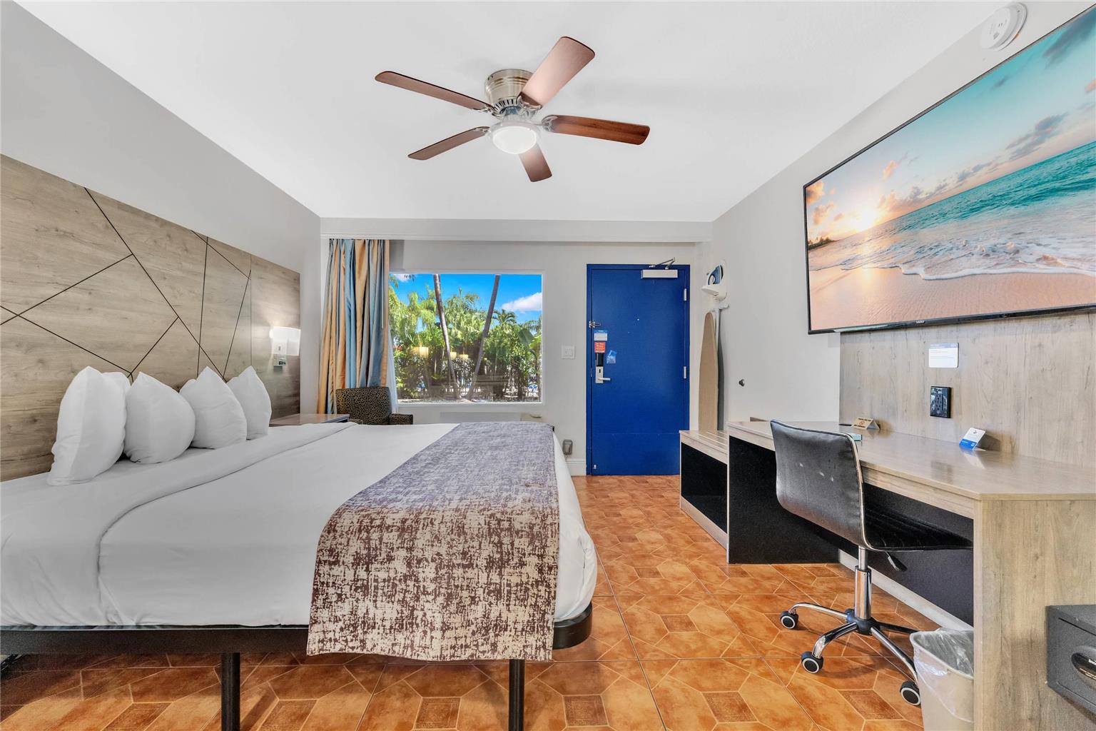 Rodeway Inn & Suites Fort Lauderdale Airport & Cruise Port - photo 40