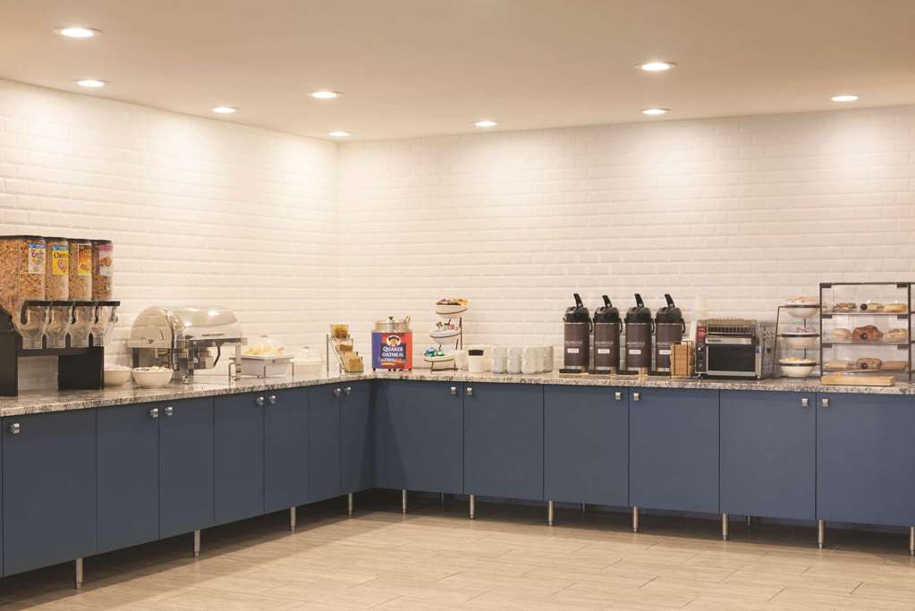 Country Inn & Suites by Radisson Shoreview Mounds View MN - photo 13