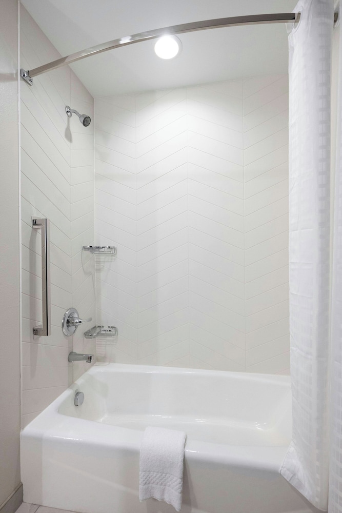 Fairfield Inn & Suites by Marriott Arkadelphia - photo 15