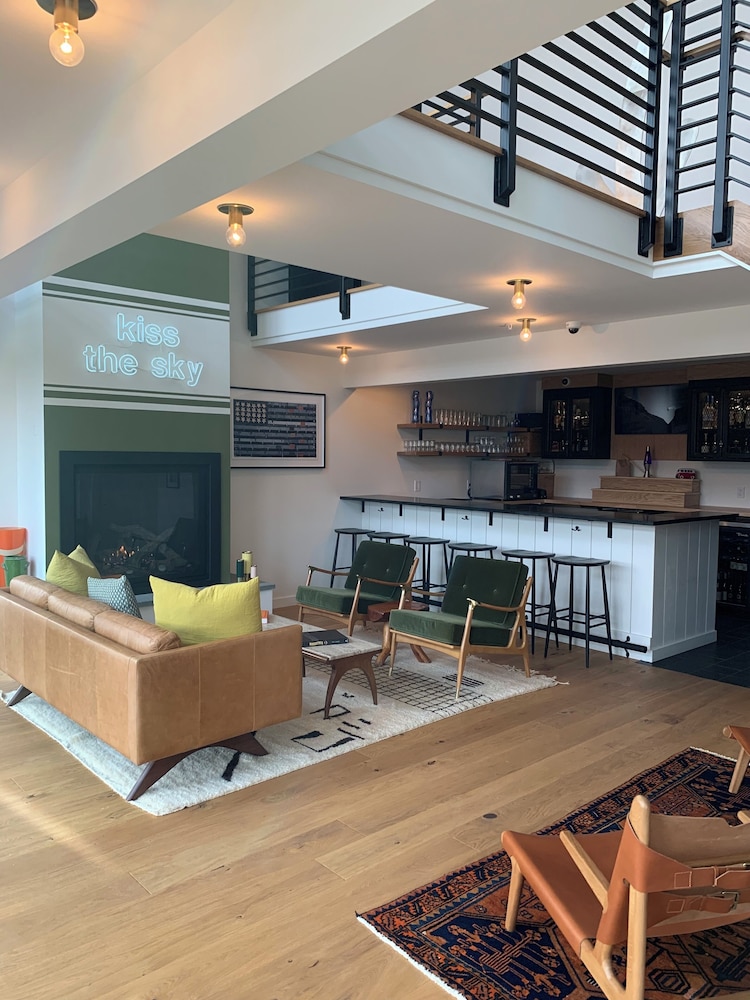 Hotel Dylan - photo 12
