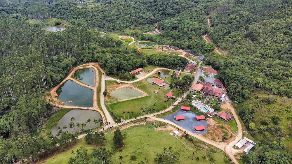 Hotel Fazenda Casarão do Vale — hotel in Blumenau
