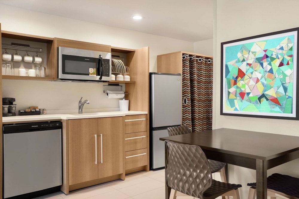 Home2 Suites by Hilton Warminster Horsham - photo 12