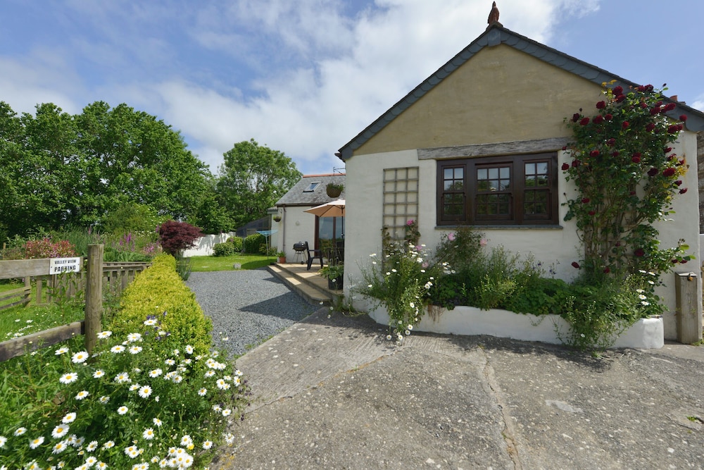 Valley View — 4-Star Luxury Hotel in Helston, United Kingdom