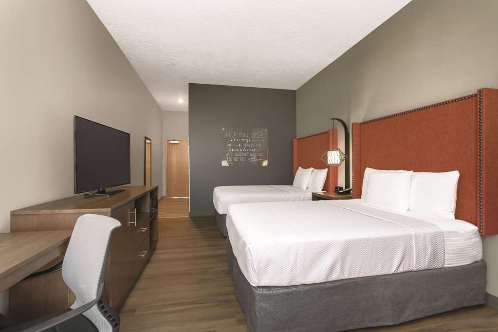 La Quinta Inn & Suites by Wyndham South Jordan - photo 13