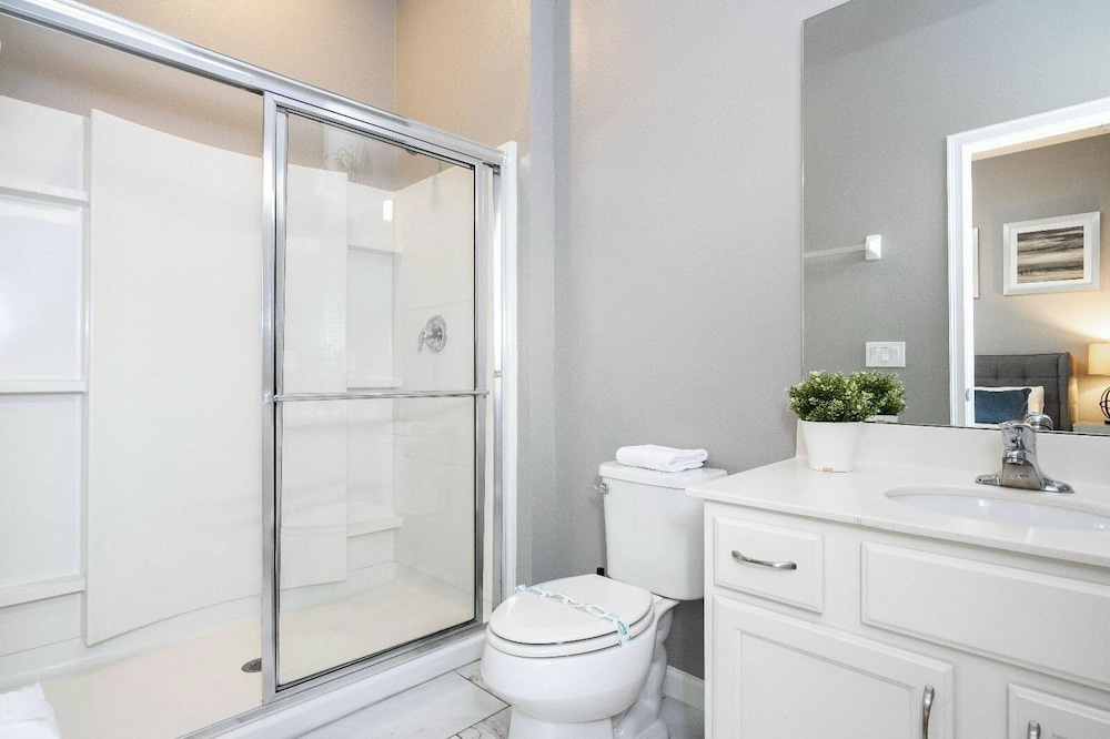 Solterra 12bd 11 5bat Sleeps24 Disney Pool Spa - photo 34