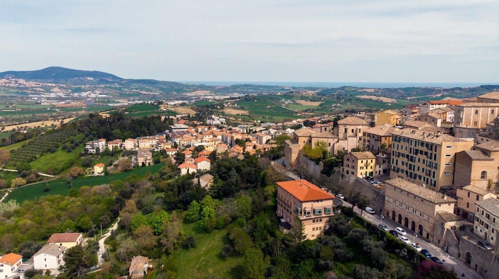Hotel La Fonte in Osimo, Italy