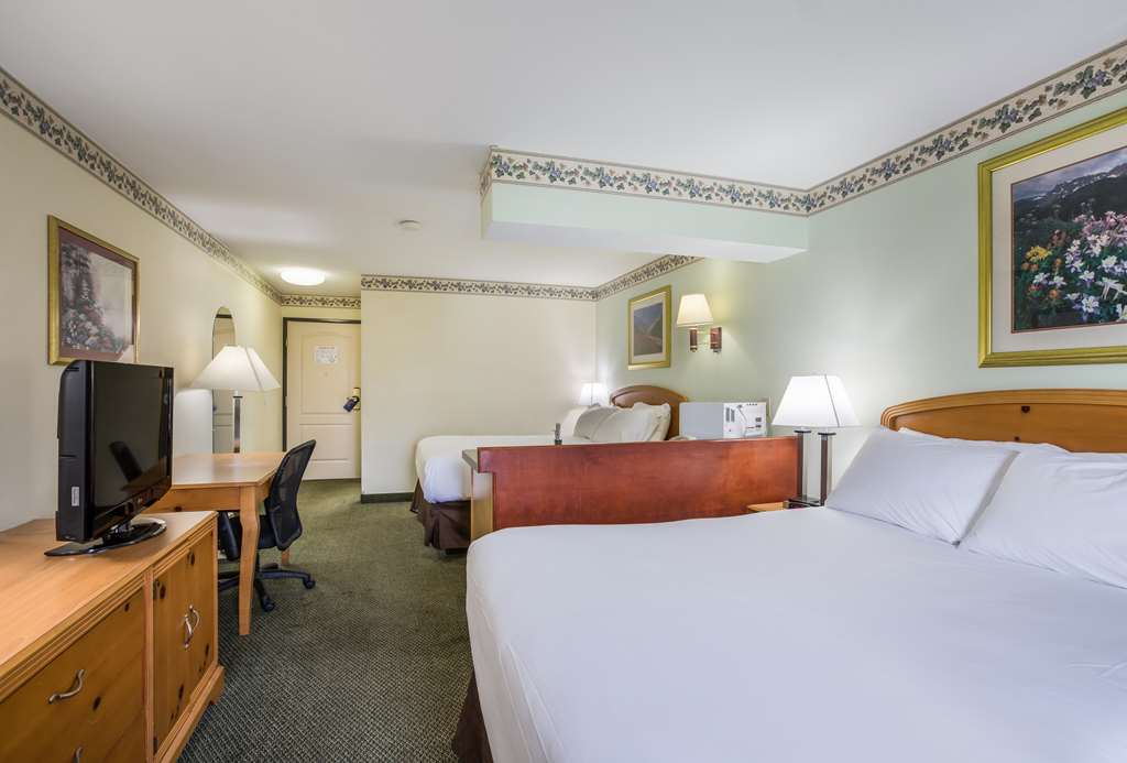 Americas Best Value Inn & Suites Three Rivers - photo 24