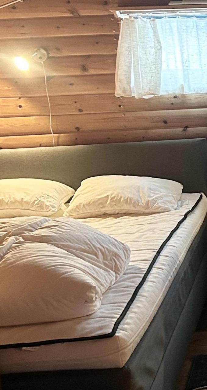 Bäckstugan - carbon neutral hotel in Unknown City