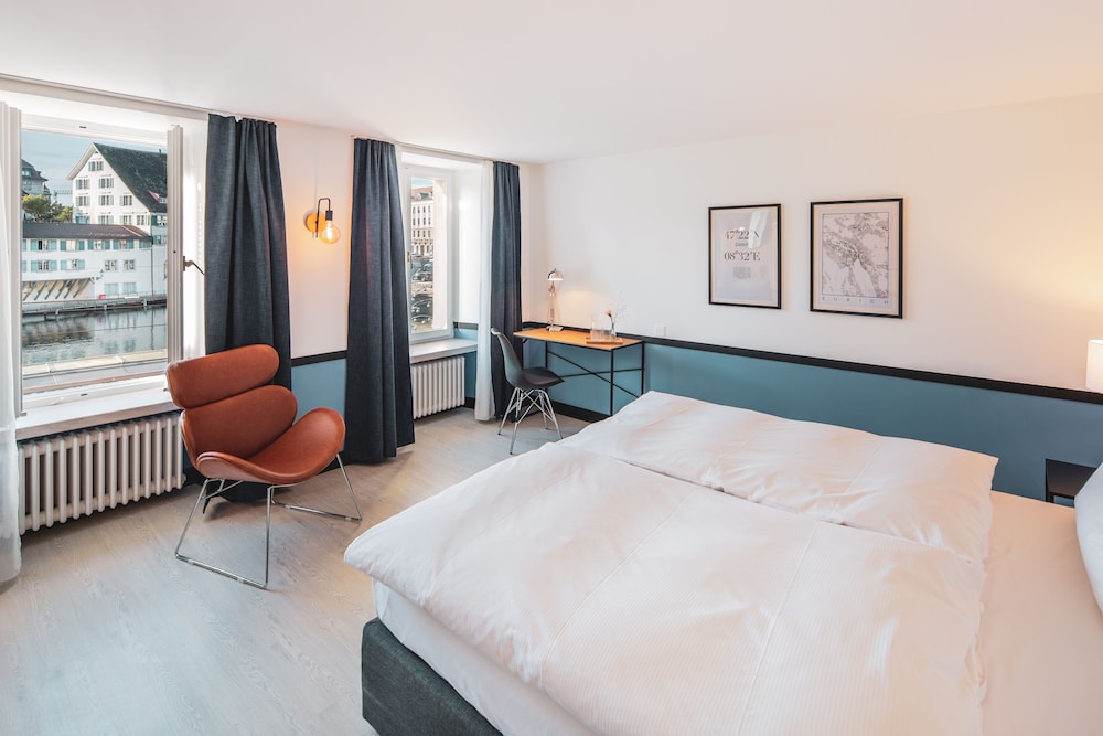 Pop Up Hotel Krone Zurich — Zurich