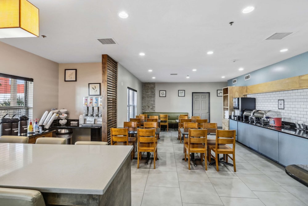 Country Inn & Suites by Radisson Chicago O'Hare South IL - photo 20