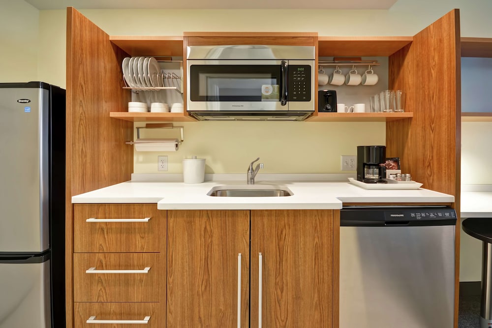 Home2 Suites by Hilton Minneapolis Eden Prairie - photo 20
