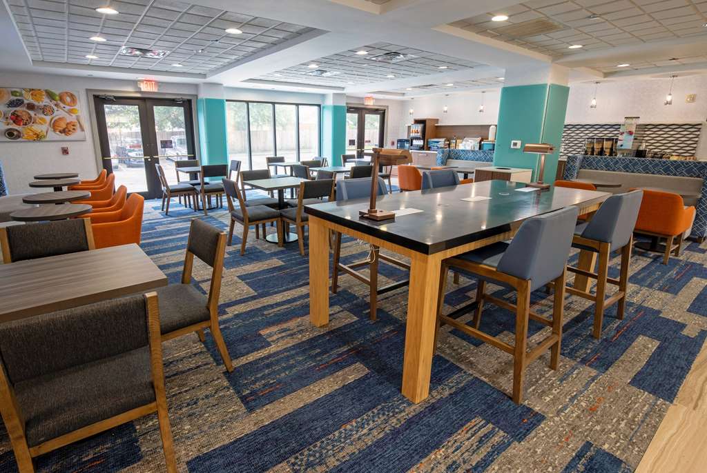 Wingate by Wyndham Lafayette Airport - photo 29