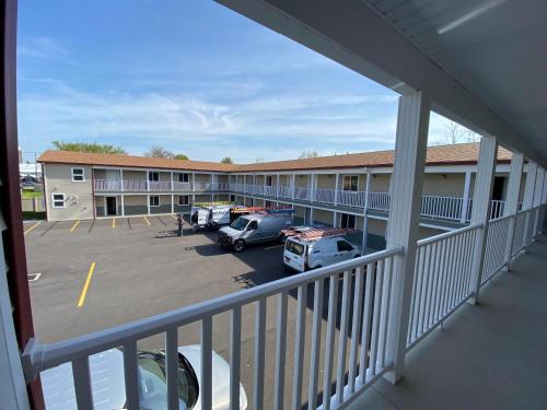 Stay Inn and Suites - photo 34