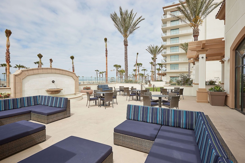 The Waterfront Beach Resort A Hilton Hotel - photo 279