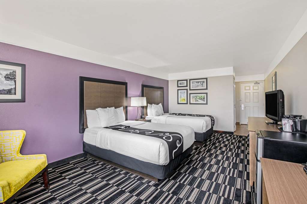 La Quinta Inn & Suites by Wyndham Modesto Salida - photo 14