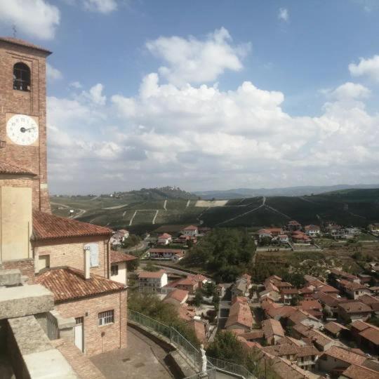 Teresa Al Belvedere Rooms&Holidayapartments Camere&Appartamenti — 4-Star Luxury Hotel in Castellinaldo, Italy