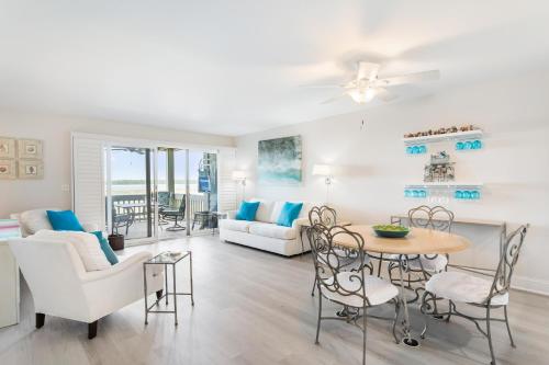 1315 Pelican Watch Seabrook Island Beachfront 5 Star Condo Fido Friendly — 4-Star Luxury Hotel in Seabrook Island, United States