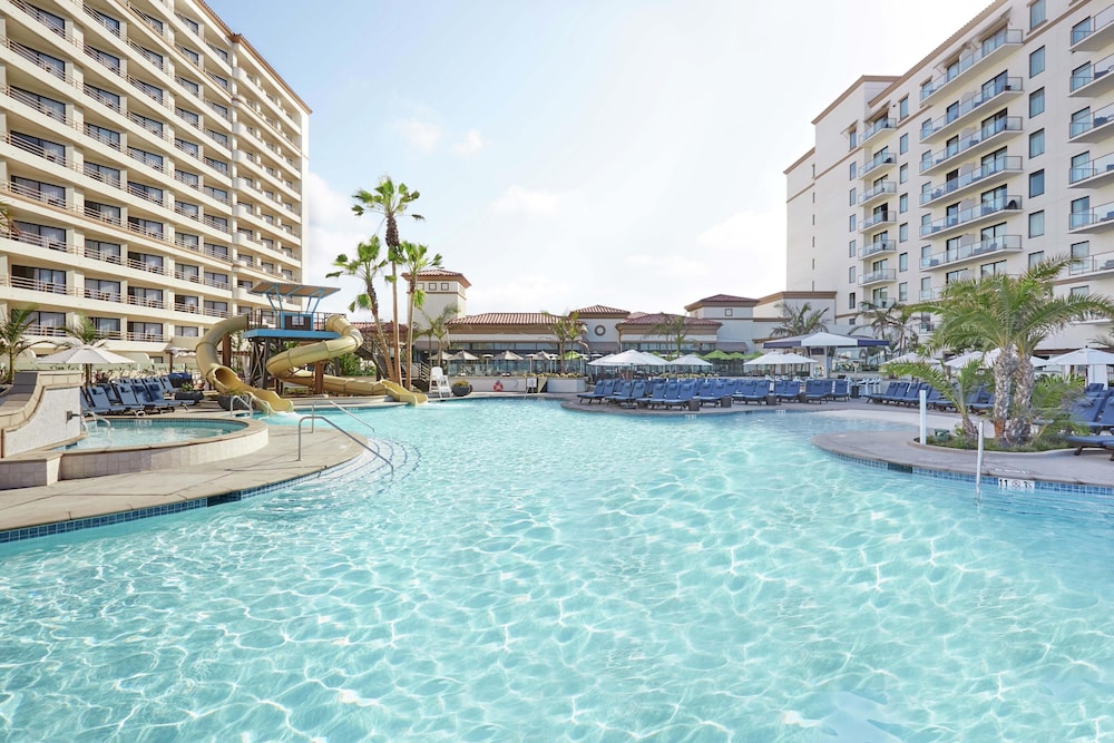 The Waterfront Beach Resort A Hilton Hotel — 4-Star Luxury Hotel in Huntington Beach, United States